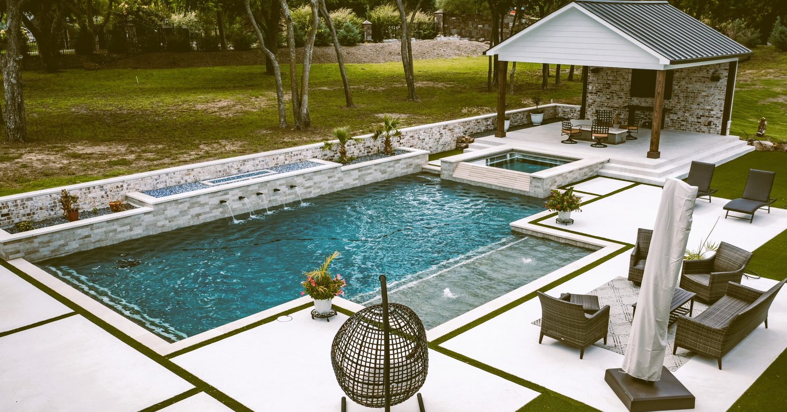 4Rivers - Lucas HR-10